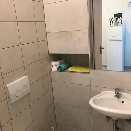 Centar Zadarska * Пула